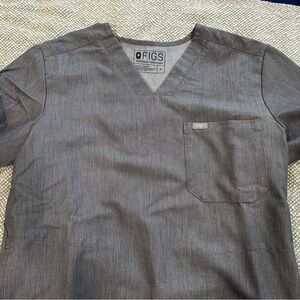 Figs Women’s Charcoal V-Neck Shirt
